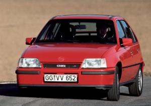 Opel Kadett GSi 5-Door 1984 года